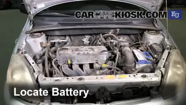 2003 Toyota Yaris 1.3L 4 Cyl. Batterie Changement